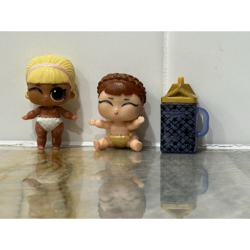 L.O.L. Surprise! Lil Sister Doll Glitter Color Change,Lil Sleeping &Water Bottle